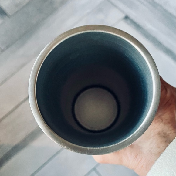 Starbucks silver stainless steel travel mug 2020 EUC - Picture 4 of 6